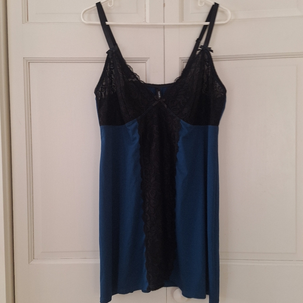 Torrid satiny and lace chemise/nightgown